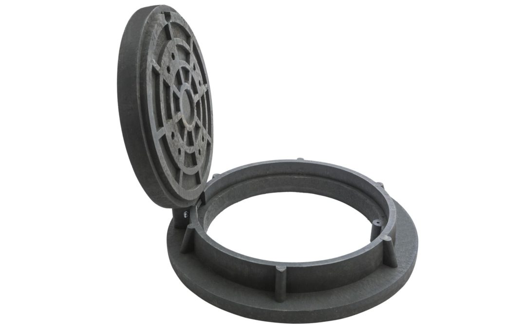 Manhole cover with ring and hinge RCFHA15 DN600